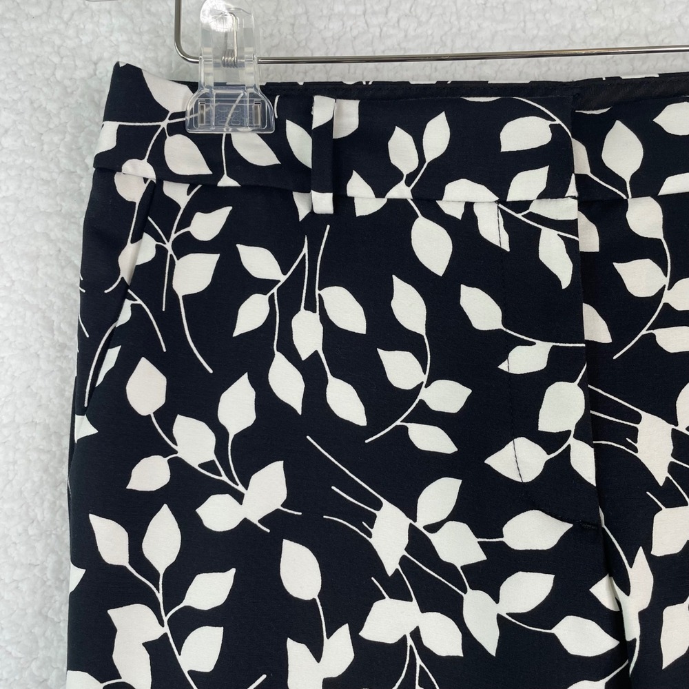 Talbots Hampshire Ankle Pant Womens 8P Black White Leaf Print Slim Stretch Crop - Picture 3 of 12